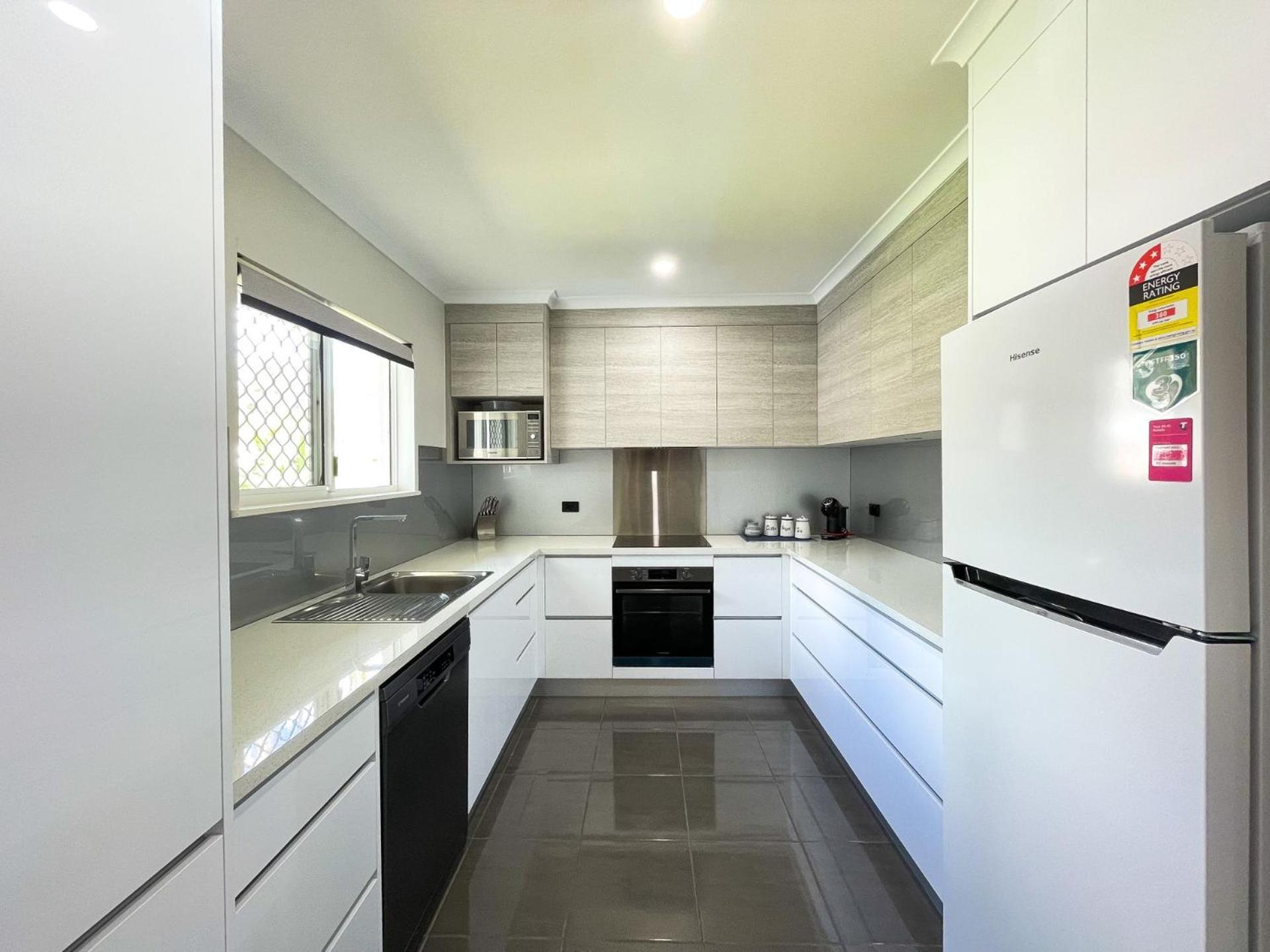 Beach House On Burrum- Close To Beach- 3Br- Wifi-Foxtel Woodgate Extérieur photo